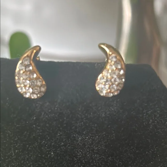 Dior Vintage clip-on earrings - Picture 2 of 8